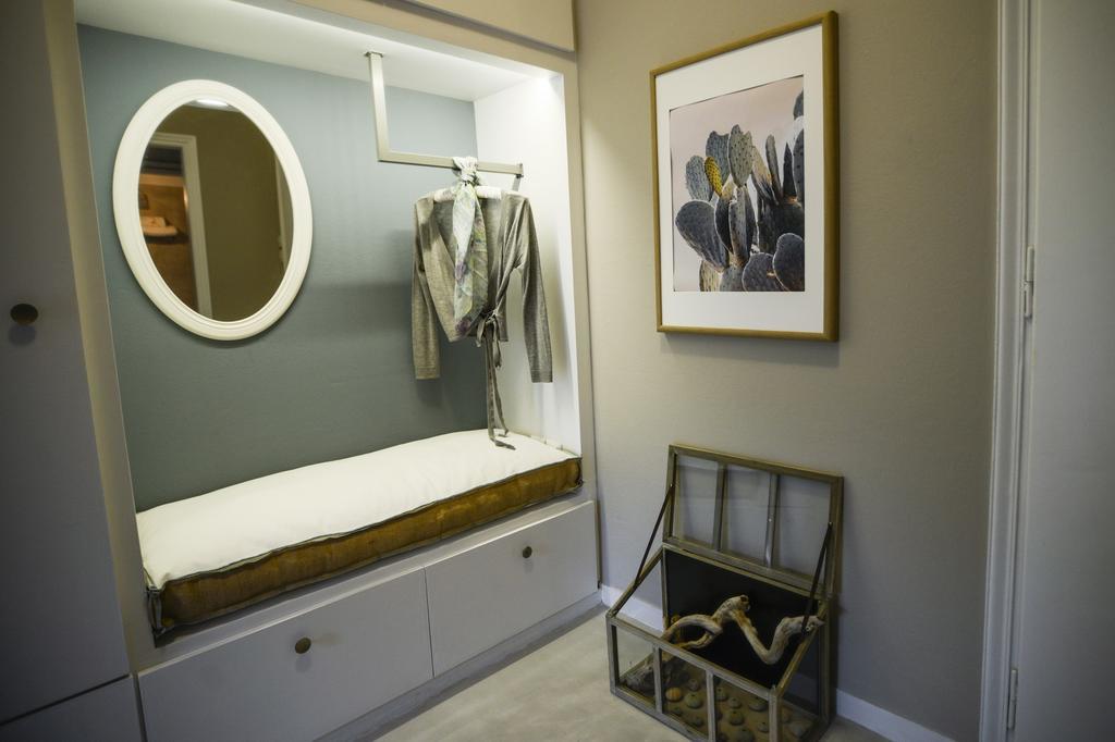 Your "Home Away From Home" In Acropolis Афины Экстерьер фото